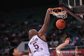 阿尔瓦雷斯双响 马竞4-2巴拉多利德距榜首7分